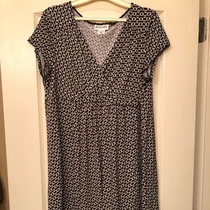 VGUC Motherhood Maternity black gold dress